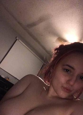 Linda, 27 Caucasian/White female escort, Chatham