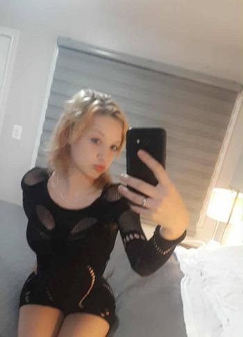 Chloe, 23 Caucasian/White female escort, Chatham